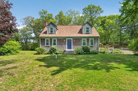 55 Lake Rd, Canton, MA 02021
