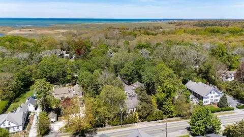 162 Route 6a, Yarmouth, MA 02675