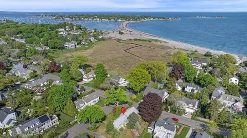 28 Orchard St, Marblehead, MA 01945