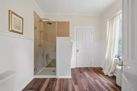 Bath - 48 Madison Ave, Springfield, MA 01105 photo 1 of 2