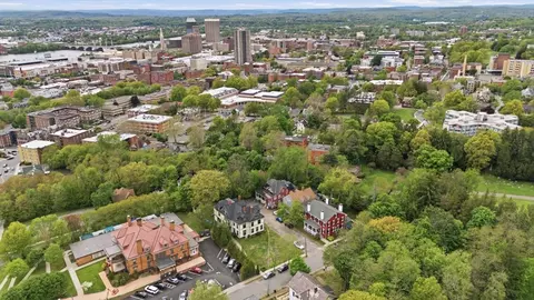 View/Area - 48 Madison Ave, Springfield, MA 01105 photo 3 of 5