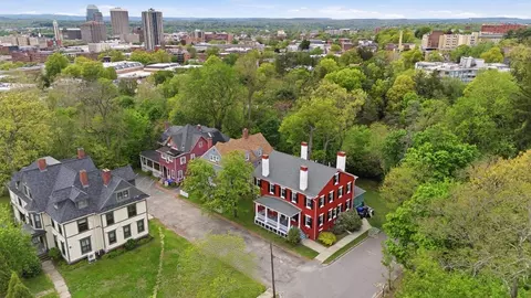 View/Area - 48 Madison Ave, Springfield, MA 01105 photo 1 of 5
