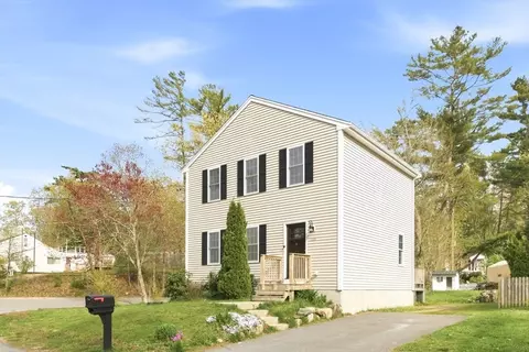 106 Buzzards Bay Dr, Plymouth, MA 02360