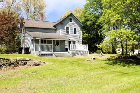 2 Paula Cir, Hudson, NH 03051