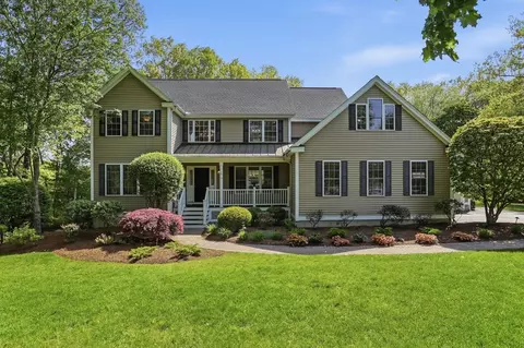 71 Chamberlain Rd, Westford, MA 01886