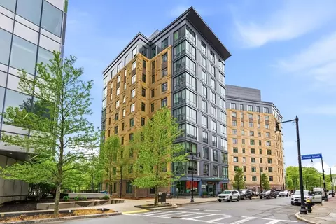 80-82 Fenwood Rd #804, Boston, MA 02115