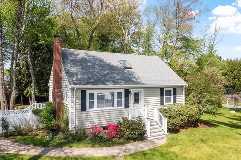 289 South Rd, Bedford, MA 01730