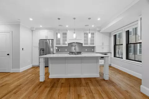 160 W Broadway #202, Boston, MA 02127