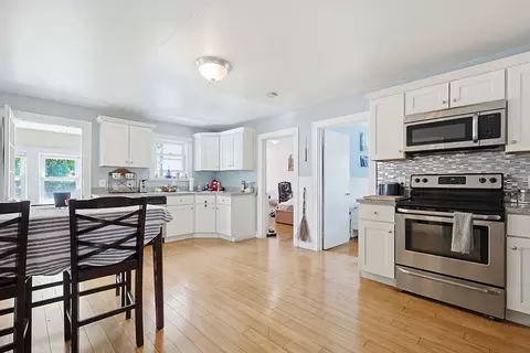 26 Mccarthy St, Franklin, MA 02038 photo 6