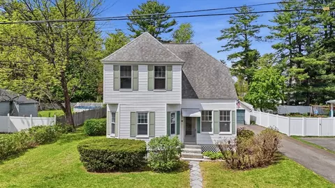 38 Brookside Rd, Westford, MA 01886