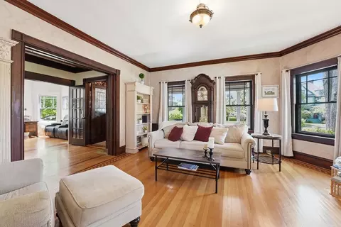 114 Maplewood Ter, Springfield, MA 01108 photo 8