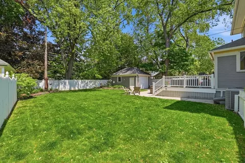 114 Maplewood Ter, Springfield, MA 01108 photo 38