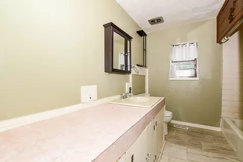 Bath - 6 Gilbert Way, Wareham, MA 02571 photo 2 of 3