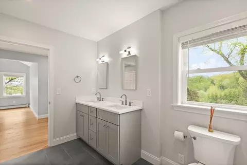 Bath - 5 Brooks Rd # R, Gloucester, MA 01930 photo 1 of 3
