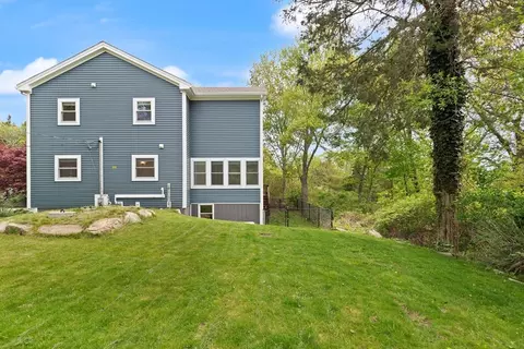 Exterior - 5 Brooks Rd # R, Gloucester, MA 01930 photo 8 of 9