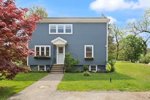 Exterior - 5 Brooks Rd # R, Gloucester, MA 01930 photo 2 of 9