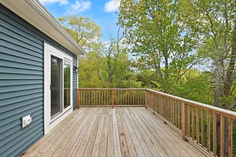 Exterior - 5 Brooks Rd # R, Gloucester, MA 01930 photo 5 of 9