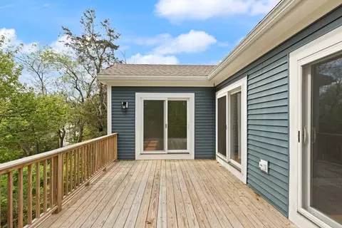 Exterior - 5 Brooks Rd # R, Gloucester, MA 01930 photo 4 of 9