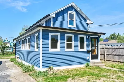 74 Parsons St, Easthampton, MA 01027