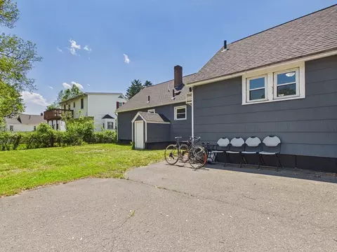 5 Barber St, Springfield, MA 01109 photo 11