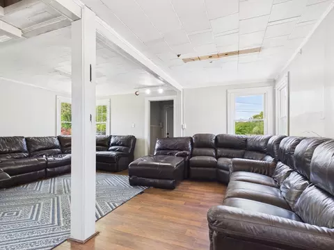 5 Barber St, Springfield, MA 01109 photo 17