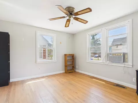 5 Barber St, Springfield, MA 01109 photo 33