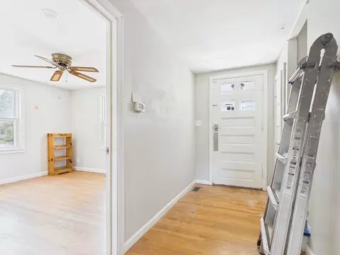 5 Barber St, Springfield, MA 01109 photo 32