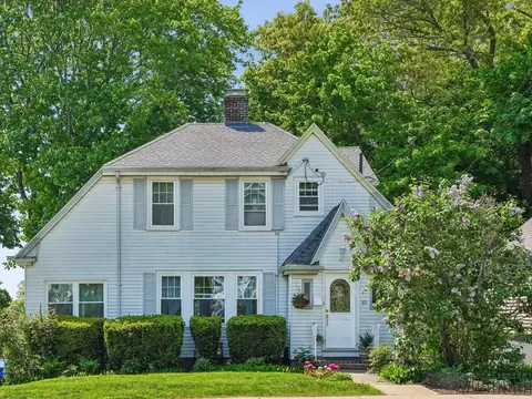 82 Needham St, Dedham, MA 02026