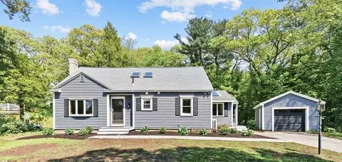 780 Waltham St, Lexington, MA 02421