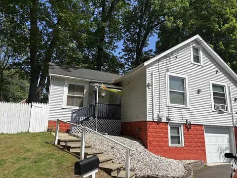 Exterior - 139 Tiffany St, Springfield, MA 01108 photo 2 of 5