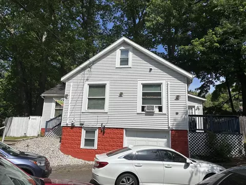 Exterior - 139 Tiffany St, Springfield, MA 01108 photo 3 of 5