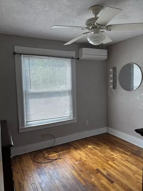 Bedroom - 139 Tiffany St, Springfield, MA 01108 photo 2 of 3