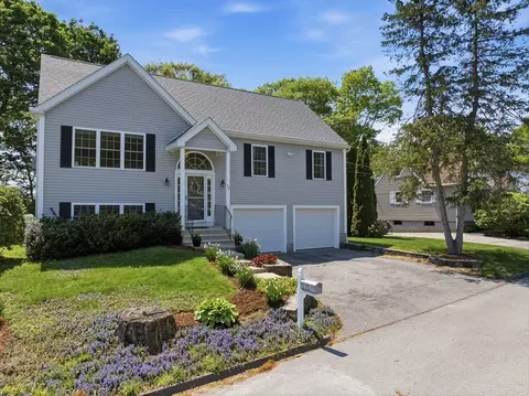 15 Primrose St, Worcester, MA 01604