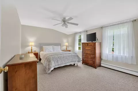 Bedroom - 490 Webster St, Needham, MA 02494 photo 4 of 8
