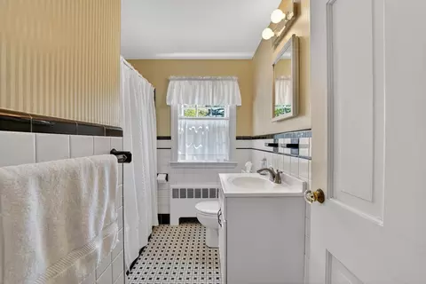 Bath - 490 Webster St, Needham, MA 02494 photo 1 of 3