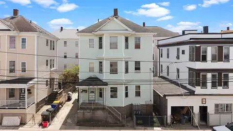327 William St, Fall River, MA 02721