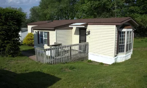 3 Sunshine Ter, Thompson, CT 06277