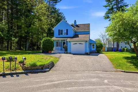 19-21 Wedgewood Cir, Springfield, MA 01129