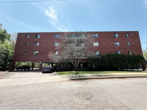 209 Riverview Ave #29, Auburndale, MA 02466