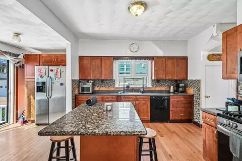 Kitchen - 96 Cleveland Ave, Everett, MA 02149 photo 3 of 3