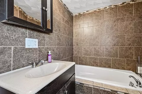 Bath - 96 Cleveland Ave, Everett, MA 02149 photo 1 of 5