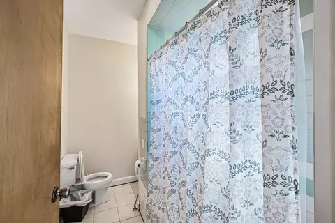 Bath - 96 Cleveland Ave, Everett, MA 02149 photo 5 of 5