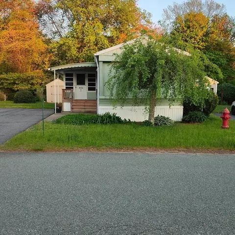 22 Thayer Dr, Taunton, MA 02780