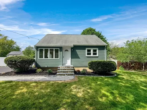 6 Anthony Rd, Tewksbury, MA 01876