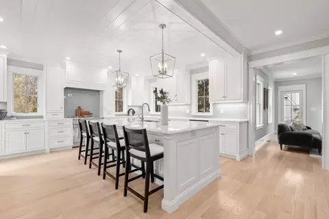 6 Revolutionary, Lexington, MA 02421