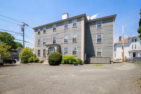 17 Washington St #3, Gloucester, MA 01930 photo 2