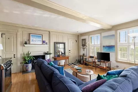 17 Washington St #3, Gloucester, MA 01930 photo 6