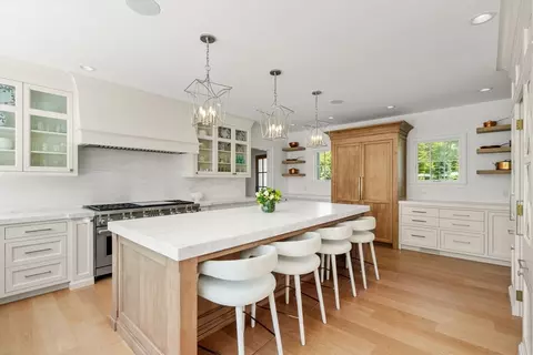 Kitchen - 4 Wilsons Way, Dover, MA 02030 photo 1 of 4