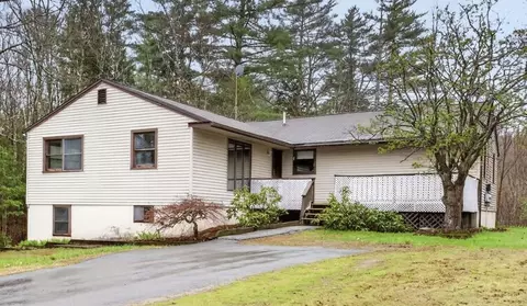 414 Fremont Rd, Chester, NH 03036