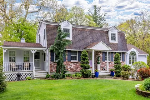190 Wyndridge, Pelham, NH 03076